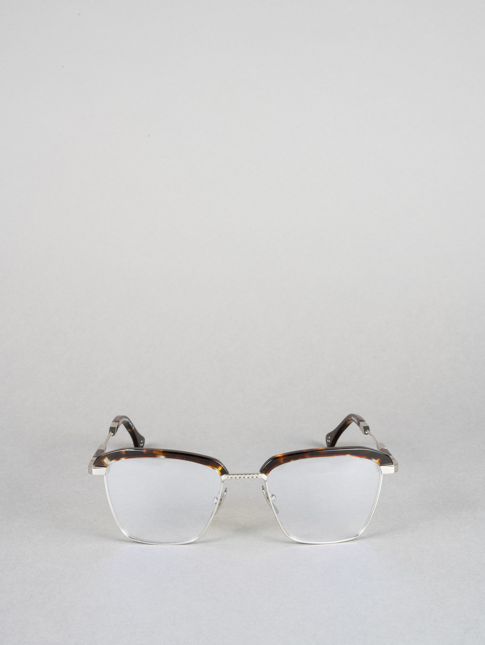 IRO56-002