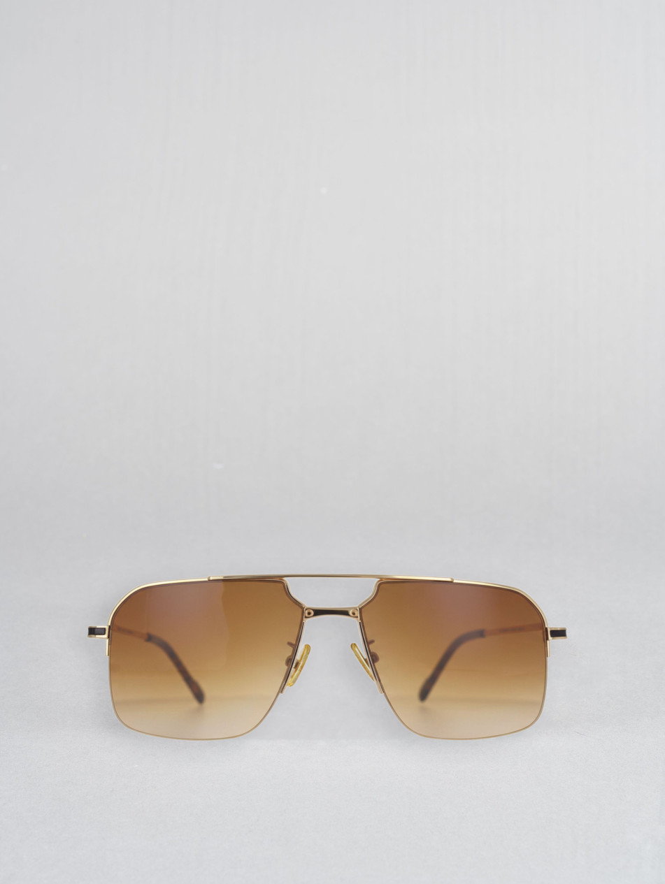 IRS122-003
